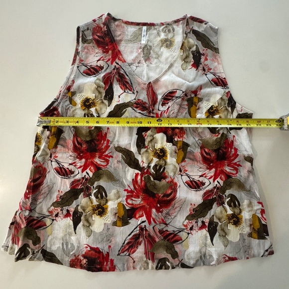 Blue Sky Floral Tank Top XL - Picture 3 of 5